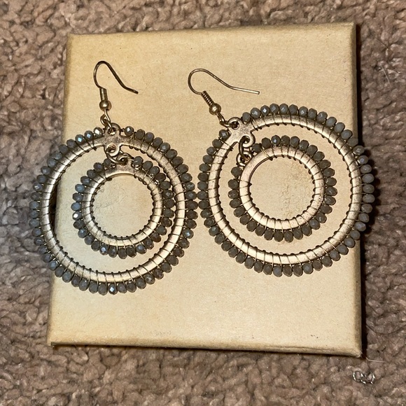 Red Dress Boutique Jewelry - Gorgeous set of Iridescent light Lavender beaded drop boho hoops